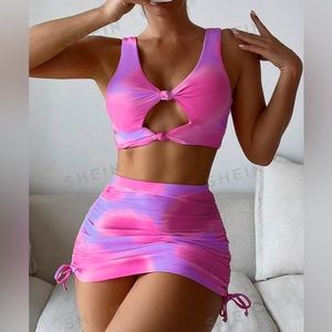 💙NEW in bag - 3 piece bikini set 💗